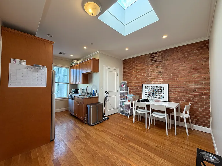 9 Marney St #3 — Photo 1