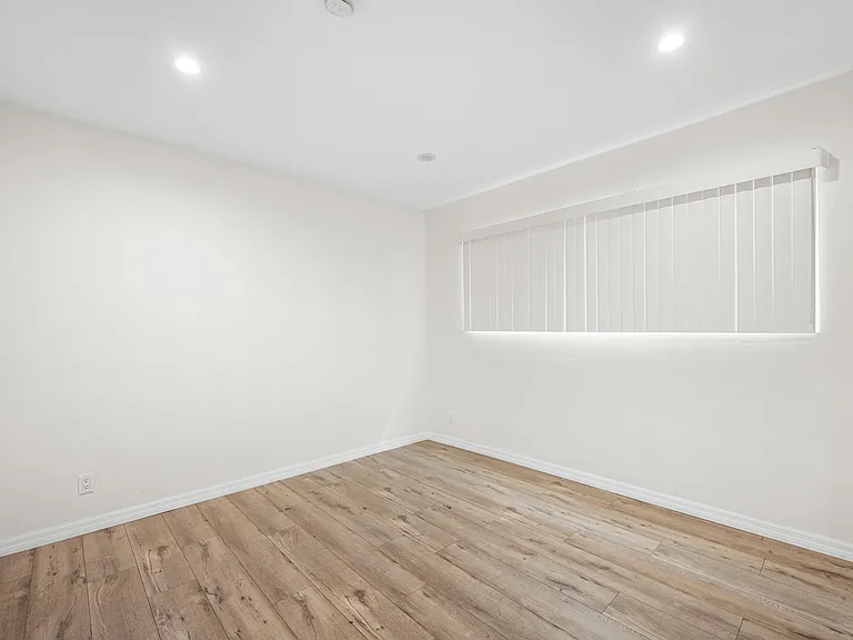 10204 Tujunga Canyon Blvd #2 — Photo 12