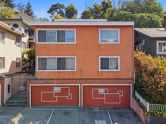 3rd image of 3206 Park Blvd