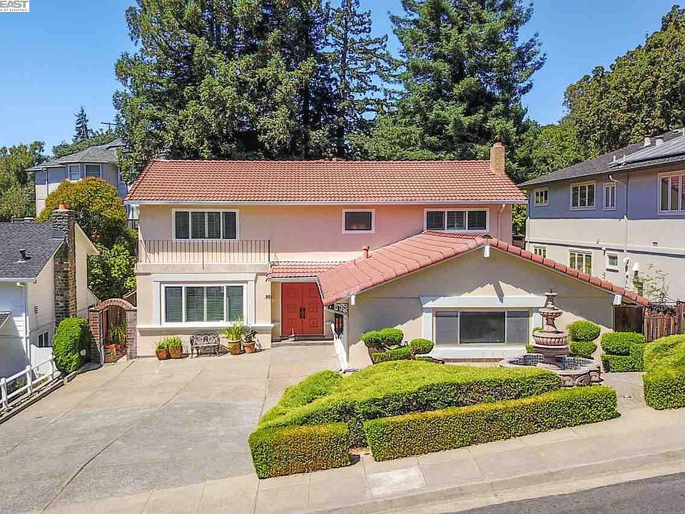 1st image of 30 Foss Dr