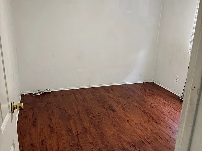 1108 W Valencia Dr — Photo 3