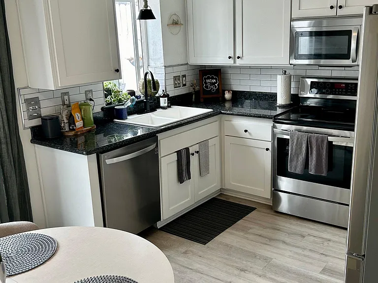 3970 Ingraham St #7 — Photo 6
