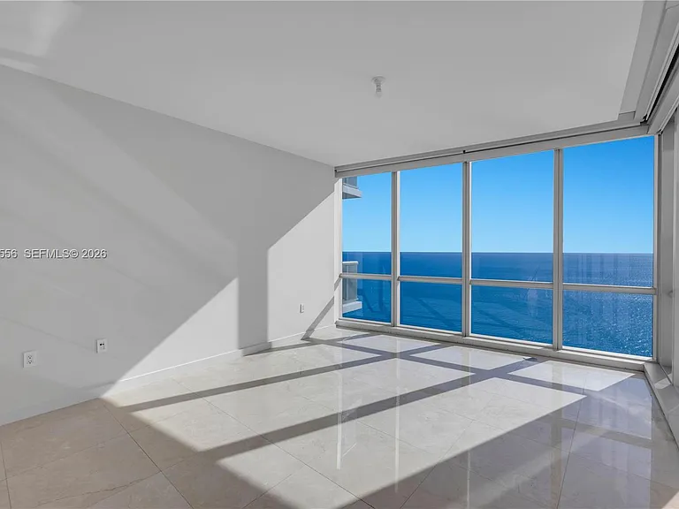 17121 Collins Ave #3901 — Photo 2