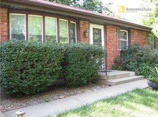 2004 N Delaware Ave, Independence, MO 64050