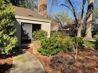 1146 Vanderbilt Way, Sacramento, CA 95825