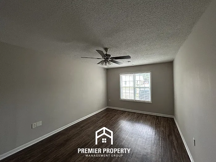 3780 Southbrook Dr — Photo 8