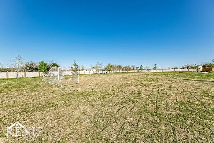 305 Silvercrest Ln — Photo 21
