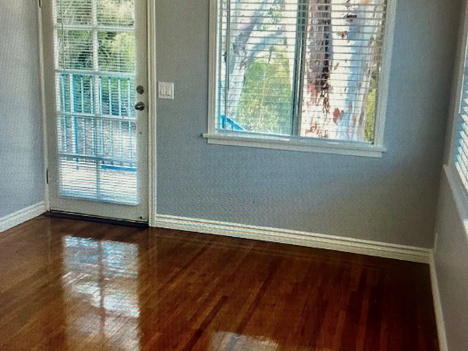 1st image of 166 High Dr