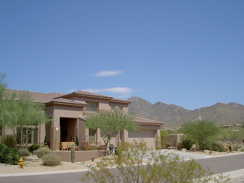 Amazing Mountain Top Home with Incredible Views!!