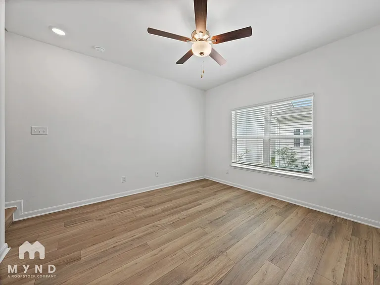 10853 Quinn Ct — Photo 8