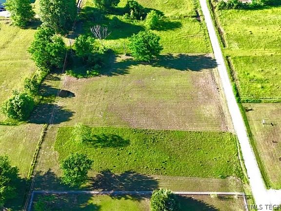 4th image of 17 S 4201st Rd