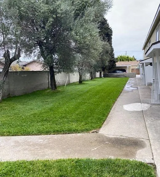 210 S Newhope St — Photo 6