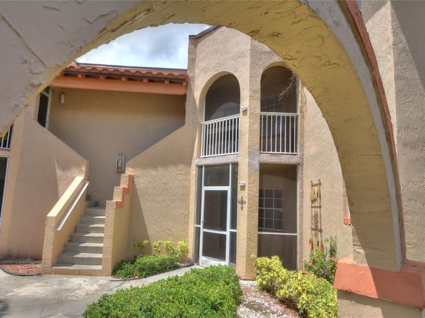 8630 SW 3rd St APT 201