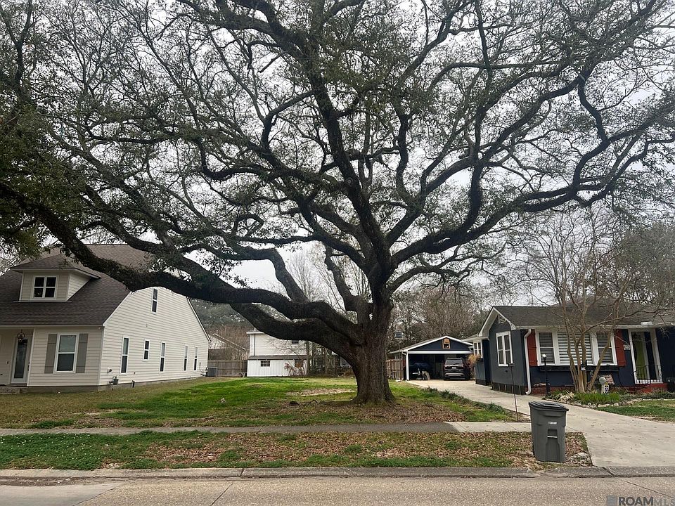 2nd image of 1542 S Eugene St