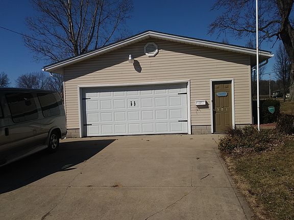 3rd image of 501 Melody Ln
