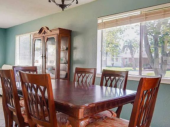 4th image of 2324 Coronado Pl