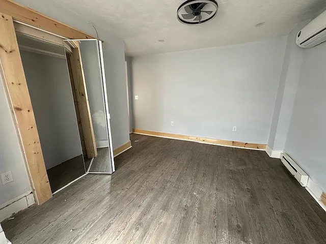 35 Essex Ct #1 — Photo 3