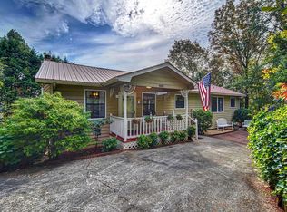 443 Fox Run Dr, Blue Ridge, GA 30513