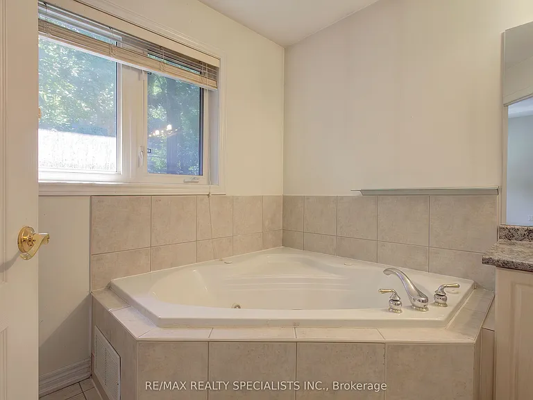 6629 Blackheath Rdg — Photo 14
