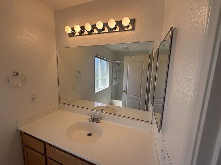 609 Central Ave #1 — Photo 17