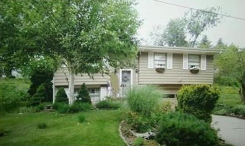 1st image of 340 Jo Ann Dr