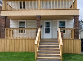792 London Rd