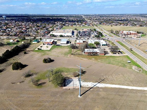5th image of 1226 W Belt Line Rd
