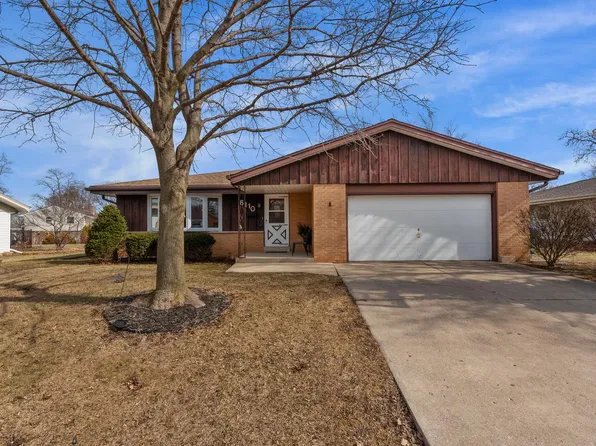 6110 Thornridge LANE, Greendale, WI 53129
