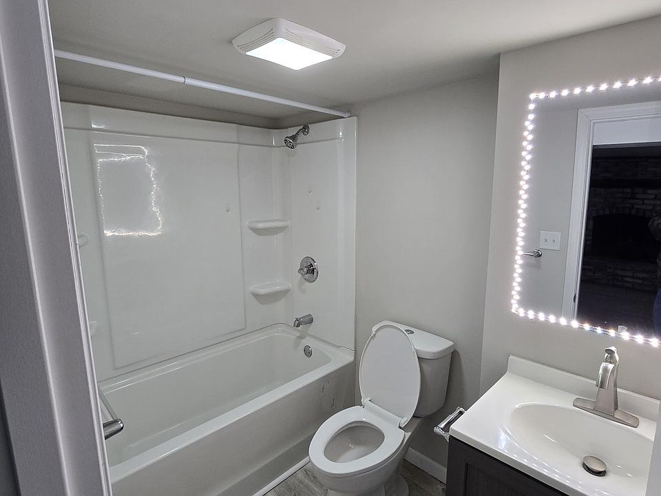2nd image of 1369 N Irish Rd #1