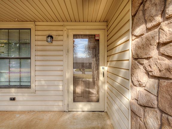 3rd image of 2131 Jazzman Dr