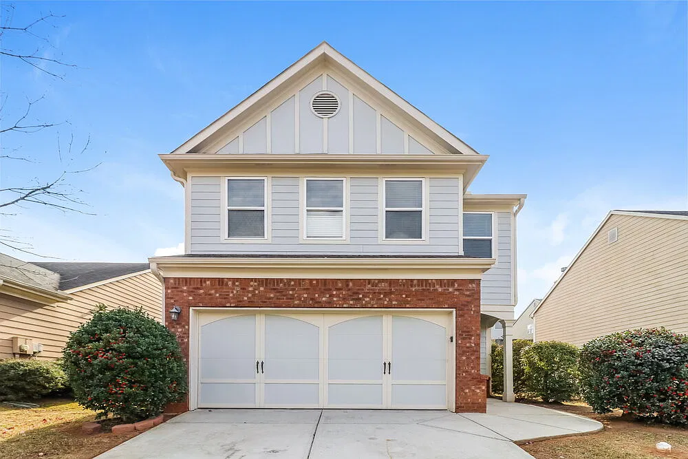 4 bed, 2.5 bath, 1987 sqft, $3,220 — Photo 1