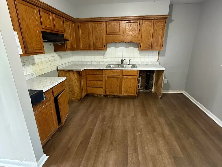 1861 Dunkirk Dr — Photo 7