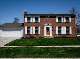 60 Treehaven Rd, West Seneca, NY 14224