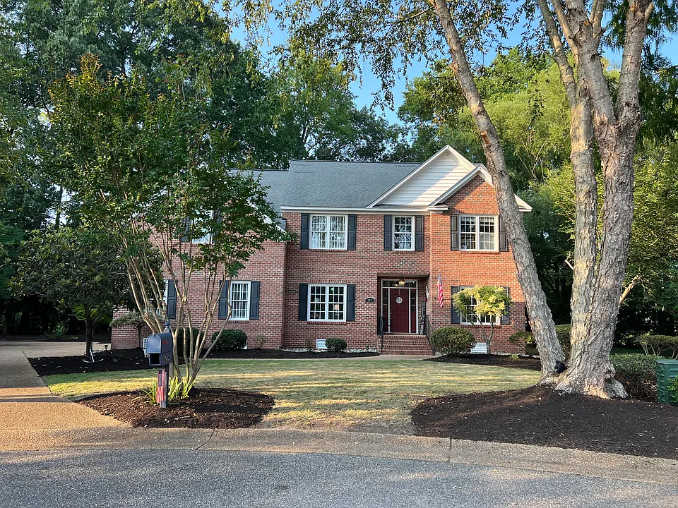 106 Fisher Ct