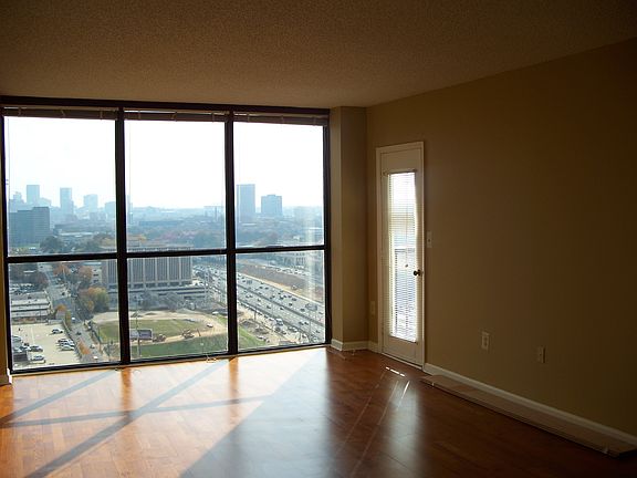 Floor-to-ceiling Windows