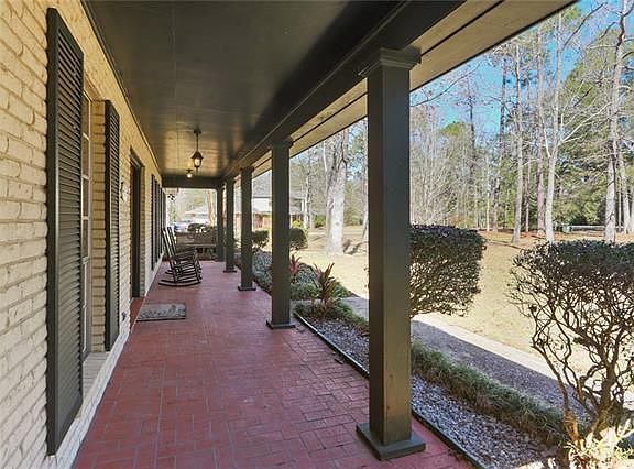 3rd image of 103 Belle Cherie Dr