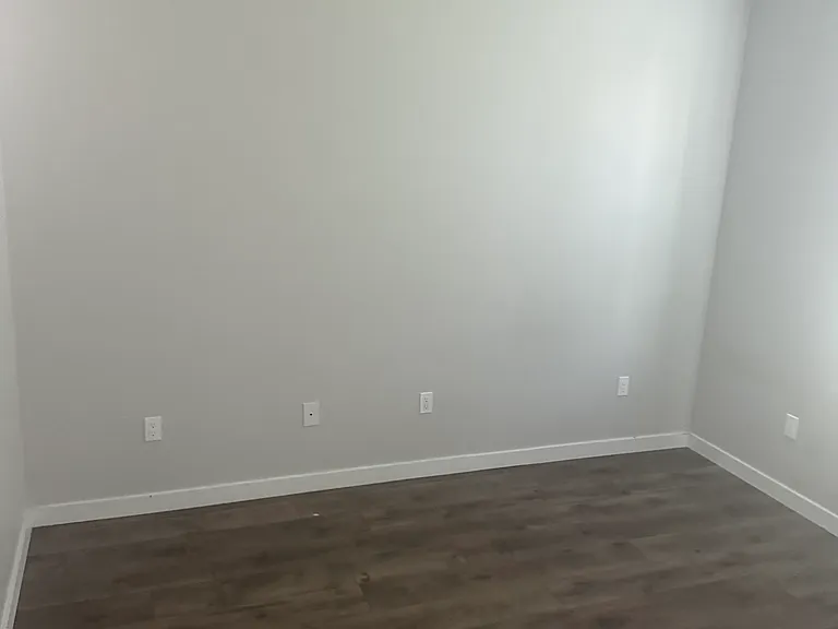 1514 Gary Ln — Photo 10