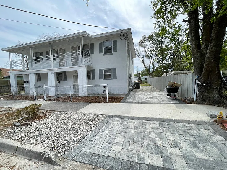 1332 W 21st St #3 — Photo 3