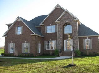 2740 Presley Dr, Murfreesboro, TN 37128
