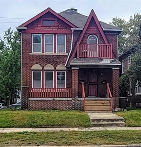 832 W Huron St, Pontiac, MI, 48341