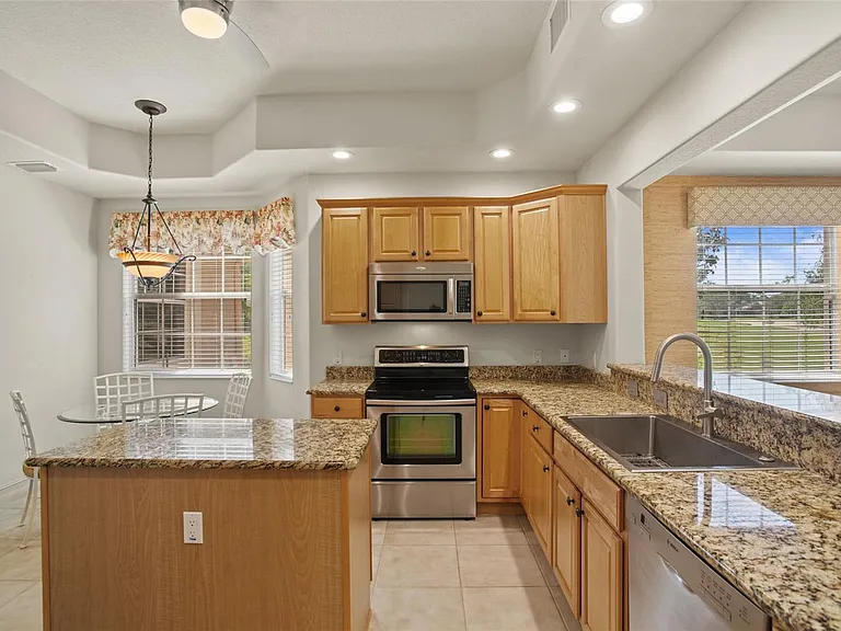 26207 Avenida Las Colinas — Photo 6