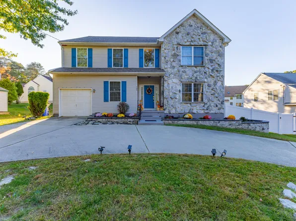 400 S Charleston Ave, Lawnside, NJ 08045