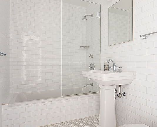5th image of 201 W 16th St APT 11F