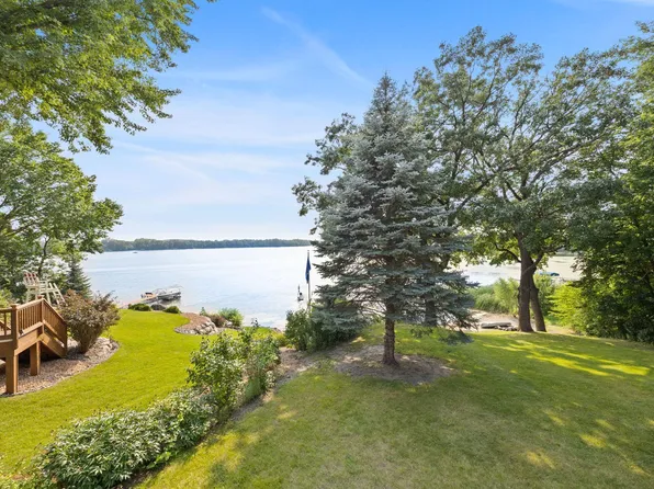 6395 Lake Sarah Heights Dr, Rockford, MN 55373