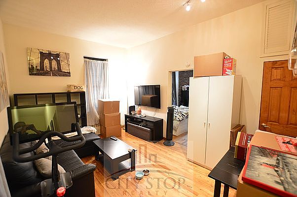 1st image of 101 W 77th St APT A