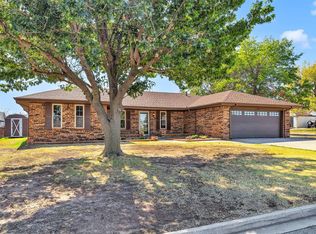 617 SW 26th St, El Reno, OK 73036
