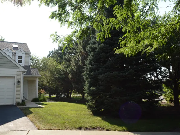 2203 Waterleaf Ct Unit 201, Naperville, IL 60564