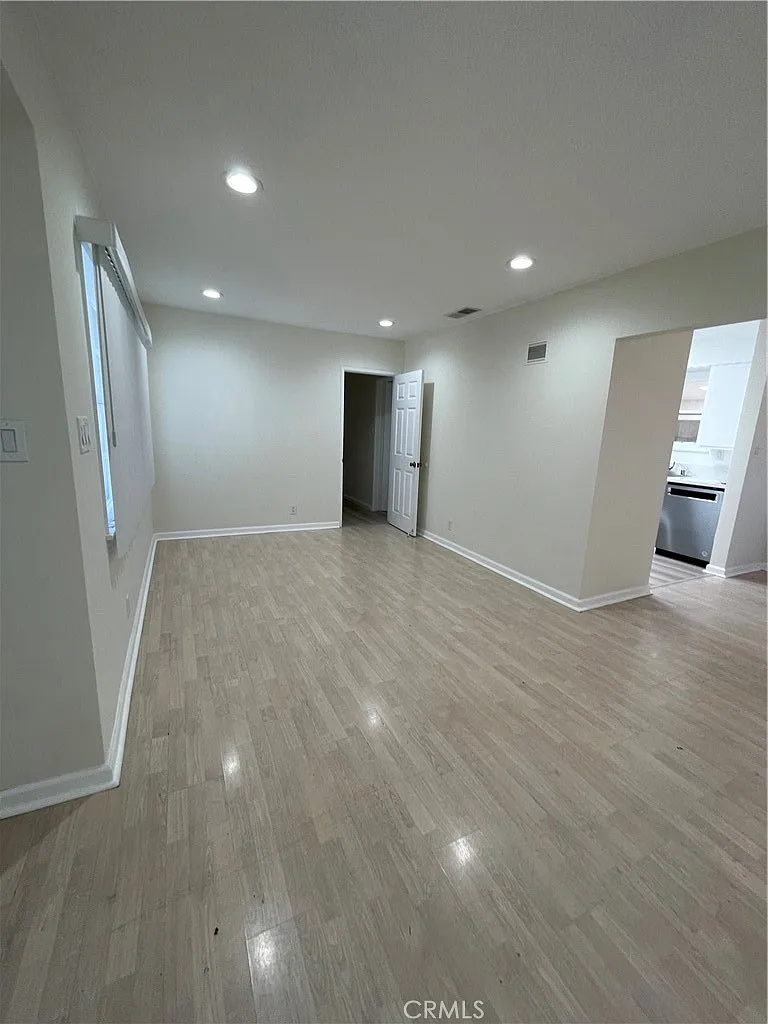 4 bed, 1556 sqft, $5,000 — Photo 4