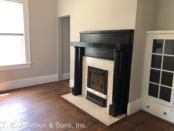 3rd image of 2106 S Main St APT 2