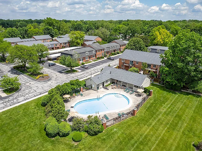 neighborhood pool & clubhouse